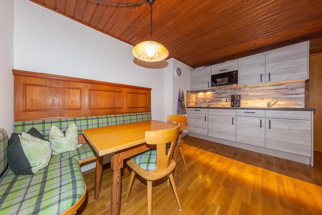 Apartamento Beim Gschdoaga Mittenwald Exterior foto